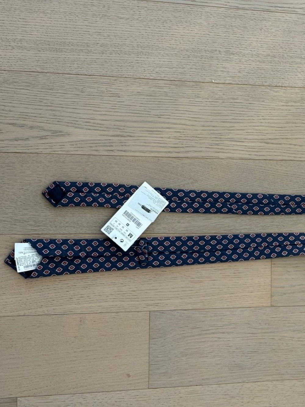 Zara tie